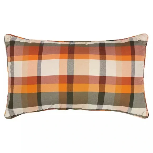 Pumpkin Harvest Truck and Plaid Decorative Rectangle Pillow like new - Picture 2 of 2